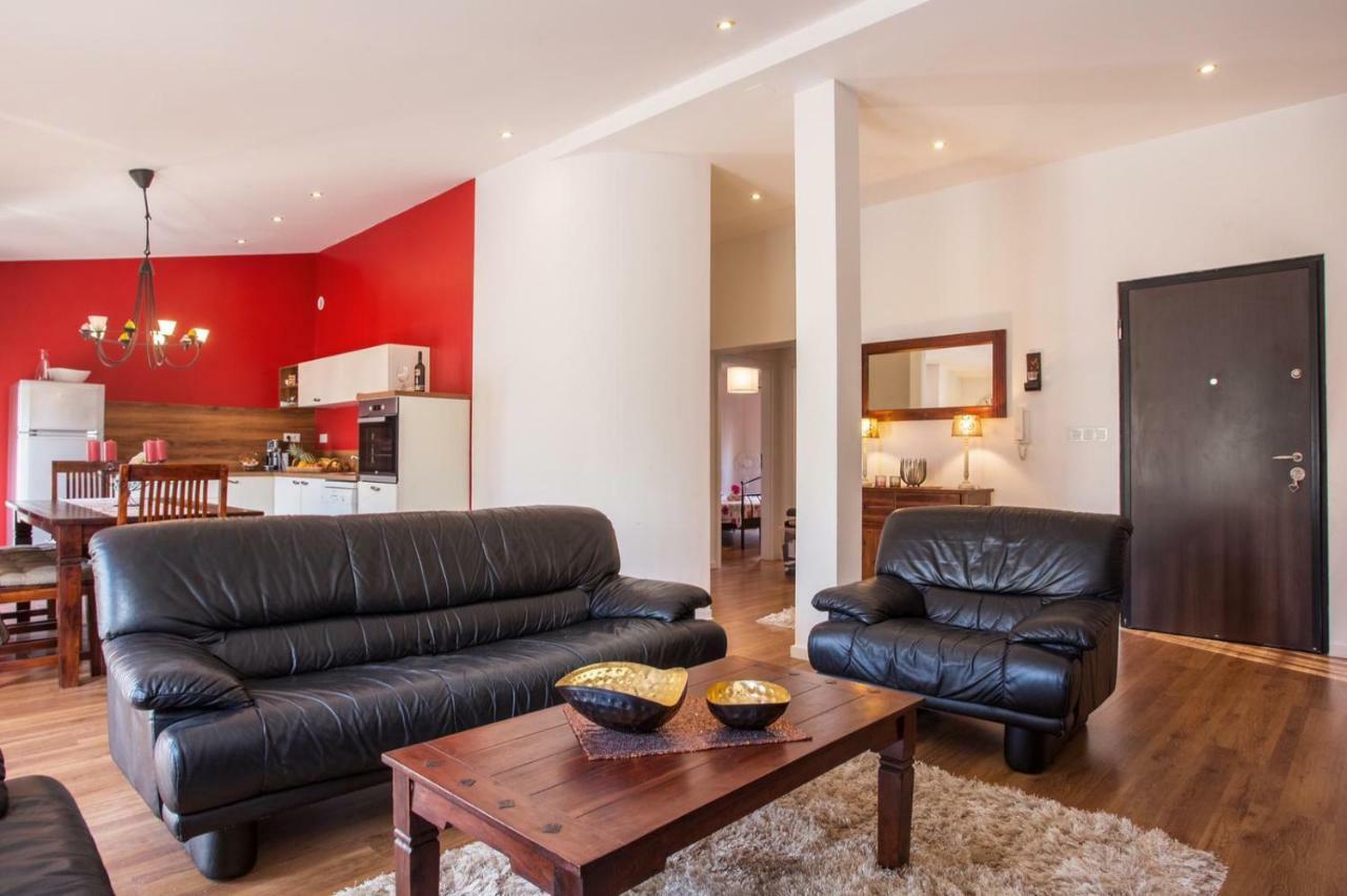 Ferienwohnung Tip Deluxe Podstrana Exterior foto
